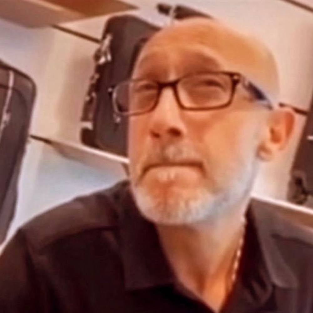 Meet your Posher, Dane